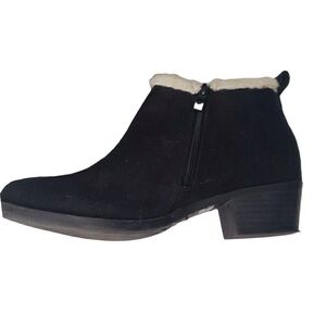Torrid Boots Size 11.5 Shearling Ankle Bootie Sherpa Trim Black Zip Side EUC